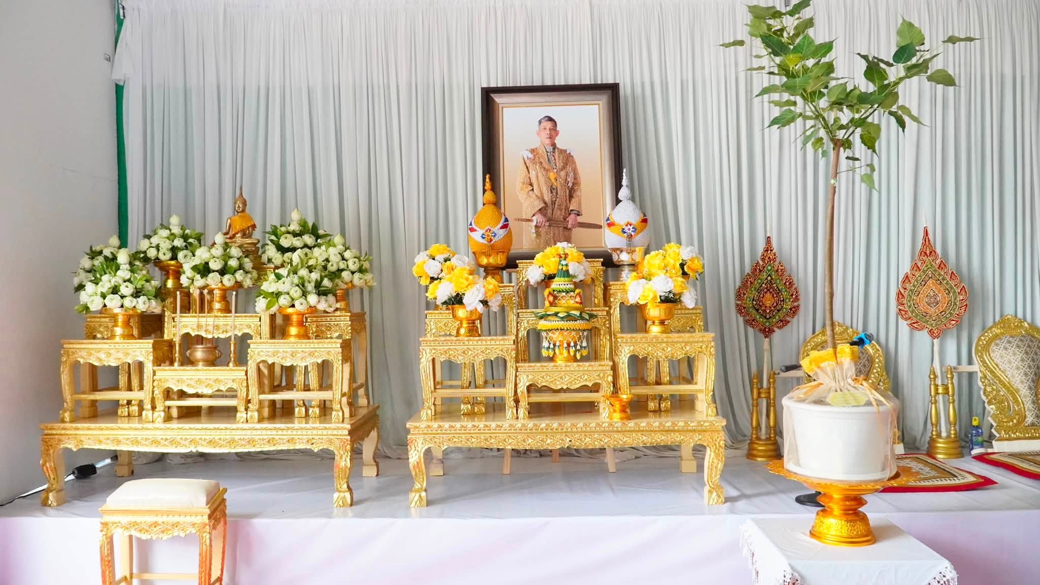 title - วันที่ 10 กรกฎาคม 2569 ณ วัดศรีเงินเจริญสุข ตำบลโนนห้อม อำเภอเมืองปราจีนบุรี จังหวัดปราจีนบุรี นายวิทูล ประดิษฐบุญ ปฏิรูปที่ดินจังหวัดปราจีนบุรี มอบหมายให้ ข้าราชการ และเจ้าหน้าที่ ส.ป.ก.ปราจีนบุรี เข้าร่วมพิธีปลูกพระศรีมหาโพธิทศมราชบพิตร